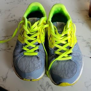 New Balance Vazee 6.5